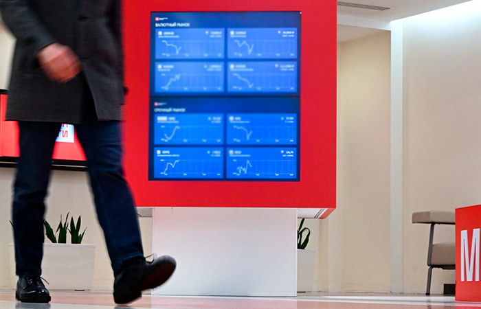 Акции ДВМП подорожали на 11,5% на публикации об одобрении ФАС СП "Росатома" и DP World