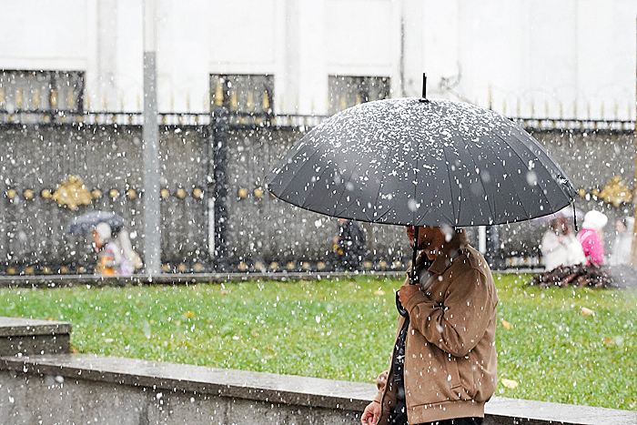 Мокрый снег и гололедица ожидаются в Москве