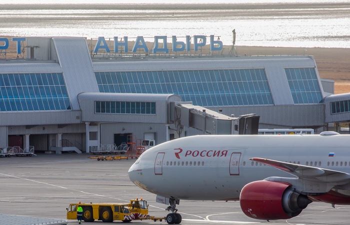 Авиарейсы задерживаются в аэропортах Чукотки и Магадана из-за непогоды