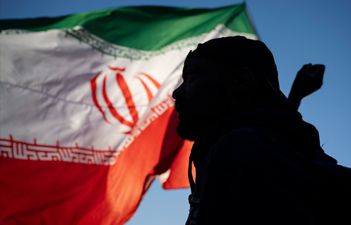 У кого в Иране власть?