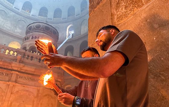 Схождение Благодатного огня в Иерусалиме