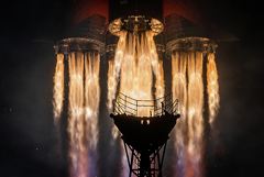 Экспедиции российских космонавтов могут увеличить до года