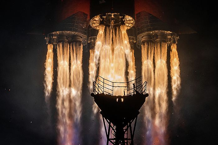 Экспедиции российских космонавтов могут увеличить до года