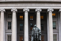 Дефицит бюджета США в марте вырос на 2,2%, за I финполугодие - упал на 10,6%