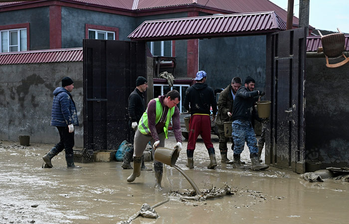 Путин поручил до 20 апреля доложить об итогах ликвидации последствий паводков в Дагестане