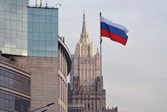 Лавров заявил Аракчи о готовности РФ содействовать урегулированию кризиса вокруг Ирана