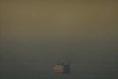 США развернули шесть торговых судов в Ормузском проливе