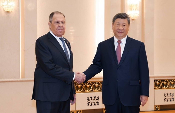Си Цзиньпин и Лавров проводят встречу в Пекине