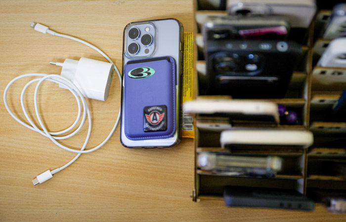 Генпрокурор признал, что внесудебный доступ к мобильным устройствам помогал бы в расследованиях