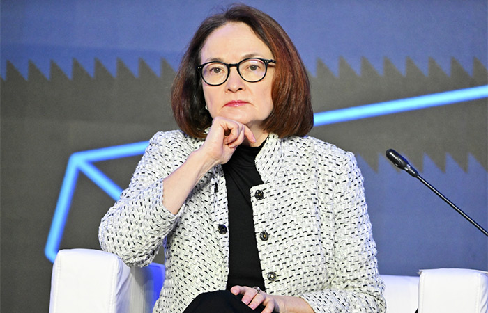 Набиуллина отметила, что ЦБ не стремится любой ценой достичь цели по инфляции в 4%