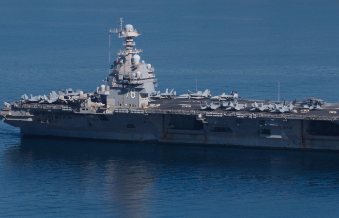 Авианосец ВМС США "Джеральд Форд" вошел в Красное море