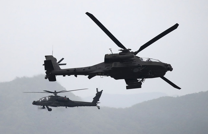 Ударные вертолеты армии США начали патрулировать район Ормузского пролива