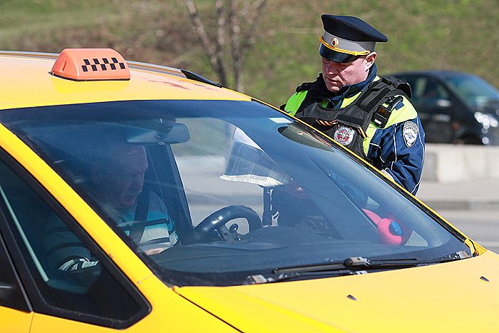 В Москве с начала года у таксистов изъяли почти 700 машин