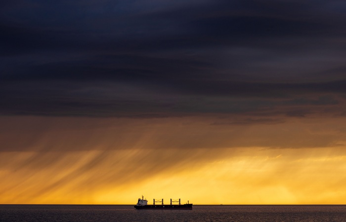 Захваченное США в Оманском заливе иранское грузовое судно направлялось из Китая в Иран