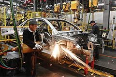 Выпуск легковых автомобилей в РФ в марте вырос г/г на 9,8%