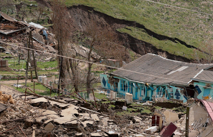 МЧС предупредило об угрозе оползней в пострадавших от наводнения Дагестане и Чечне