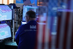 Фондовые индексы США завершили торги четверга в минусе