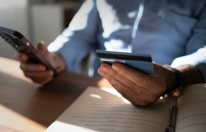 Минфин РФ направил в кабмин пакет законов о поэтапном введении НДС на импорт через маркетплейсы