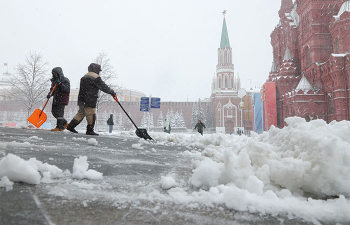 В России из-за непогоды один человек погиб и 31 пострадал