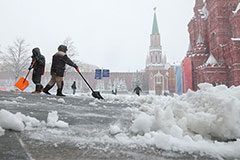 В России из-за непогоды один человек погиб и 31 пострадал