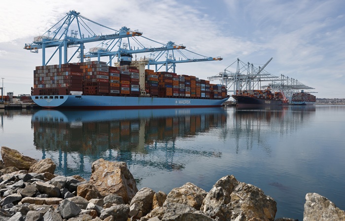 В результате американской блокады в иранском порту Чах-Бахар скопилось более 20 судов