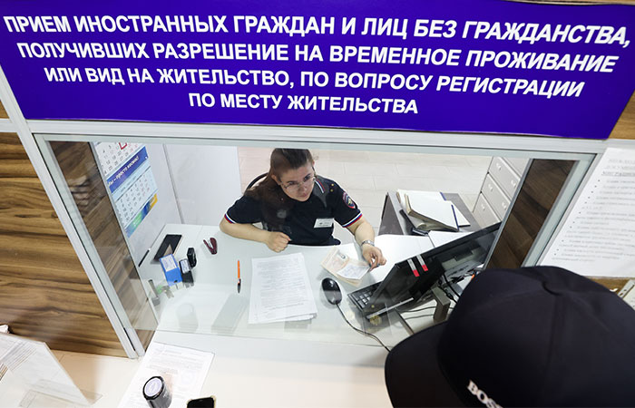 С сентября 2024 года РВП получили 3 тыс. иностранцев, разделяющих российские ценности