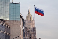 Москва призвала все страны заблаговременно эвакуировать дипломатов из Киева