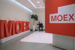 Рынок акций РФ открылся в утреннюю сессию ростом индекса IMOEX2 на 0,2%