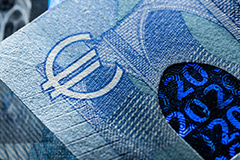 Суд удовлетворил иск ЦБ РФ к Euroclear на 200 млрд евро в полном объеме