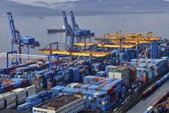 Грузооборот морских портов РФ за 4 месяца вырос на 2,6%