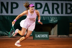 Мирра Андреева вышла в третий круг Roland Garros
