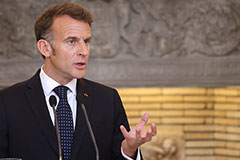 Макрон заявил о задержании танкера, шедшего из РФ