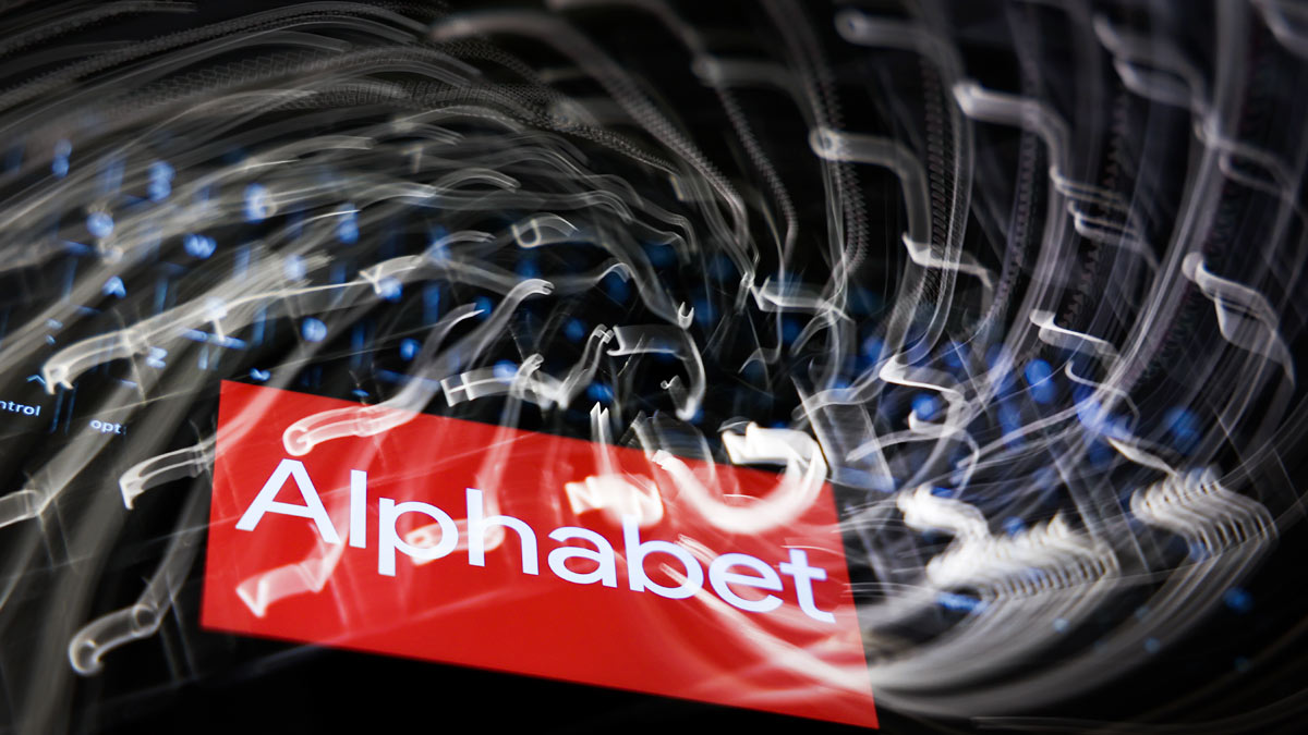 Alphabet разместит акции на $80 млрд