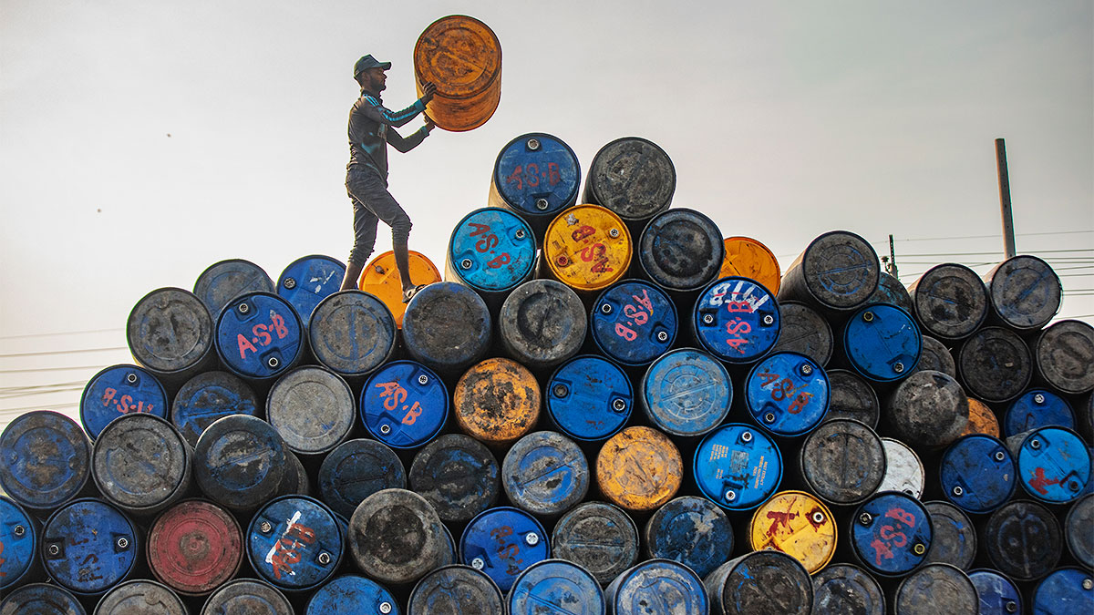 Цена нефти Brent превысила $97 за баррель