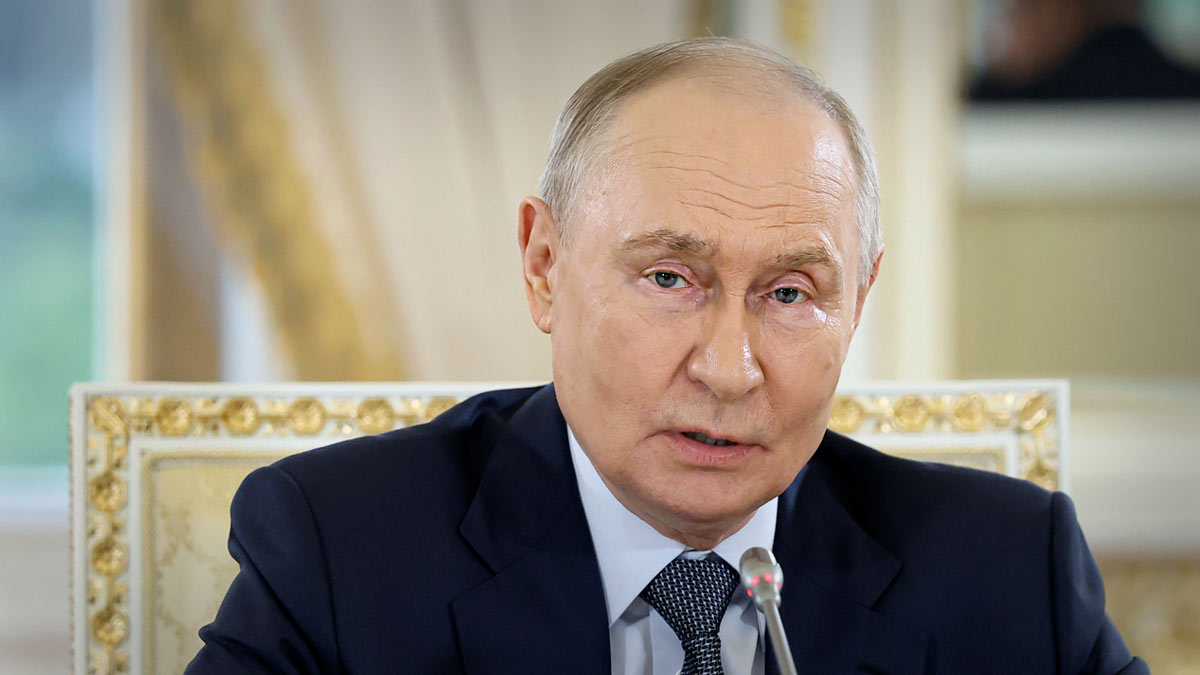 Путин заявил, что контроль РФ над Донбассом и "сделка" не противоречат друг другу