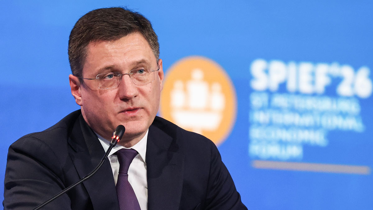 Новак назвал рисками для экономики изменение структуры расходов бюджета и дефицит кадров