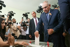 Партия Пашиняна лидирует на парламентских выборах в Армении
