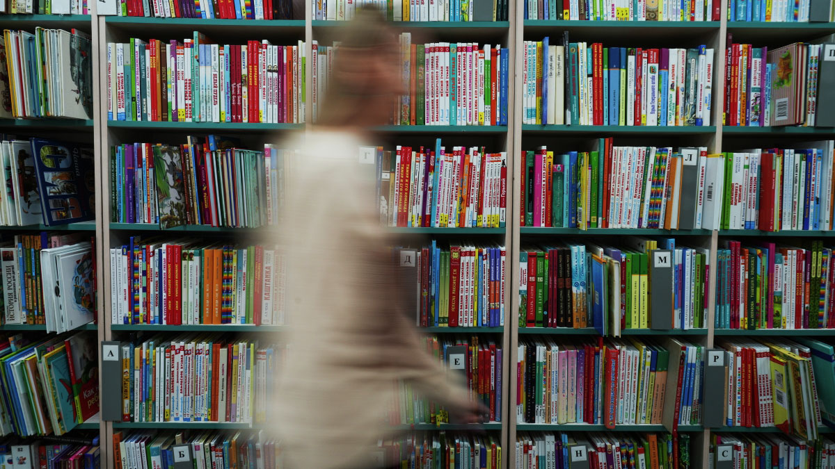 В библиотечный "спецхран" отправят грубо искажающие историю книги, созданные на Украине