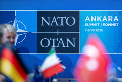 Лидеры стран НАТО в своем заявлении назвали Россию долгосрочной угрозой