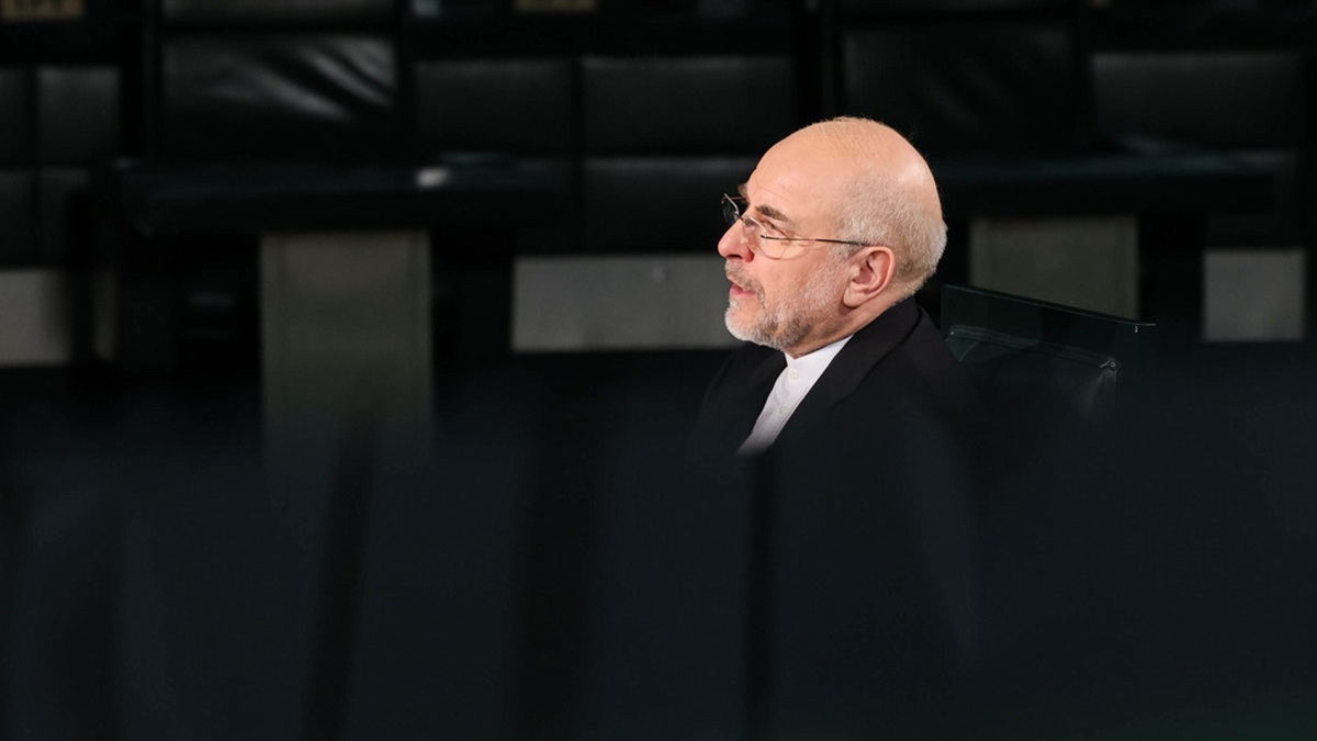 Галибаф заявил, что Ормузский пролив будет открыт только на условиях Ирана