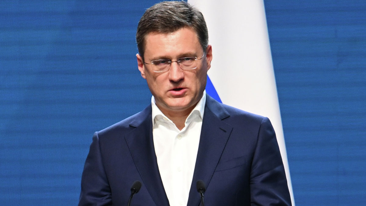 Новак поручил уделить особое внимание обеспечению топливом регионов северного завоза