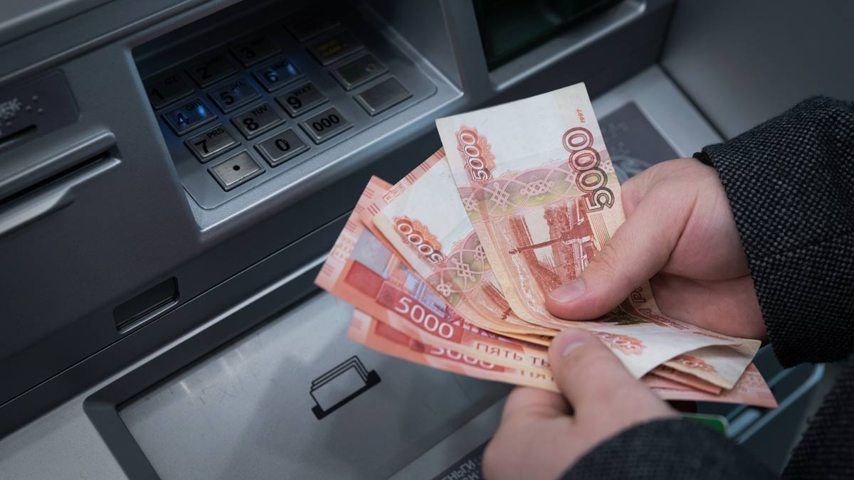 СКР сообщил о возбуждении почти 1 тыс. уголовных дел о невыплате зарплаты