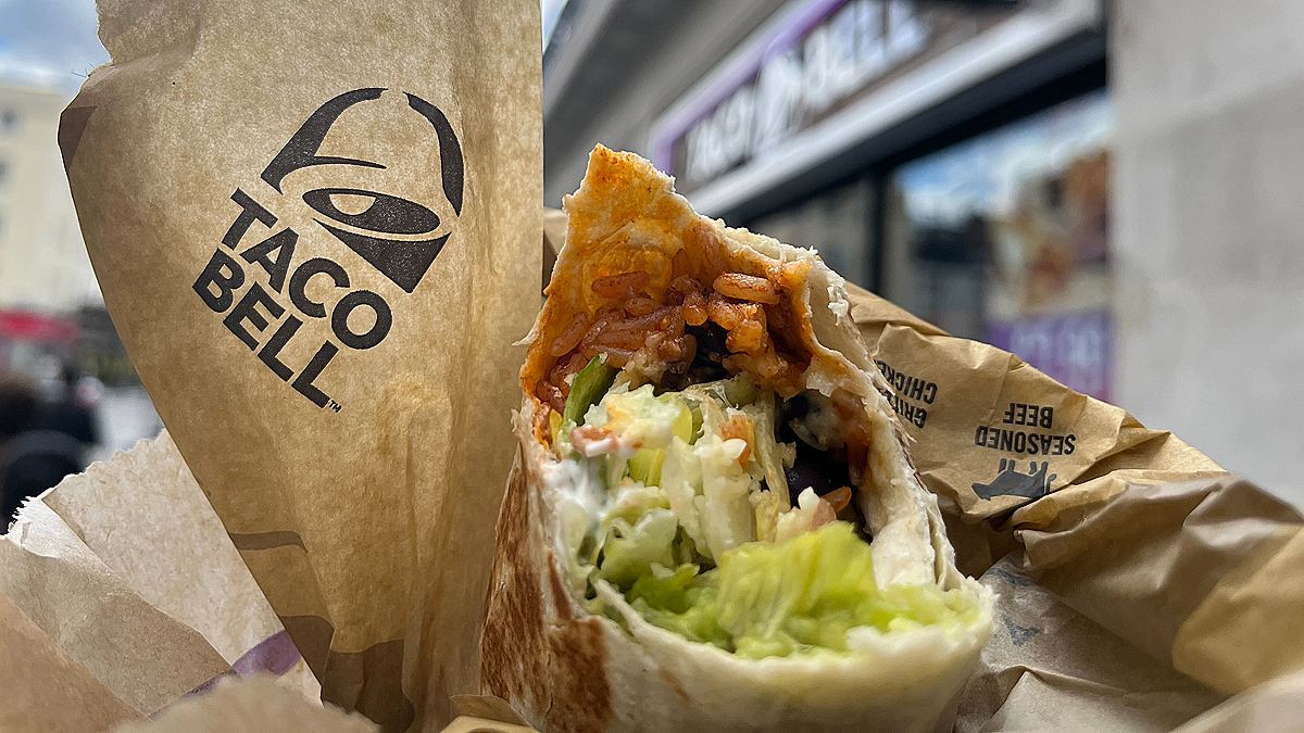 Салат айсберг из Taco Bell стал причиной вспышки кишечной инфекции в США