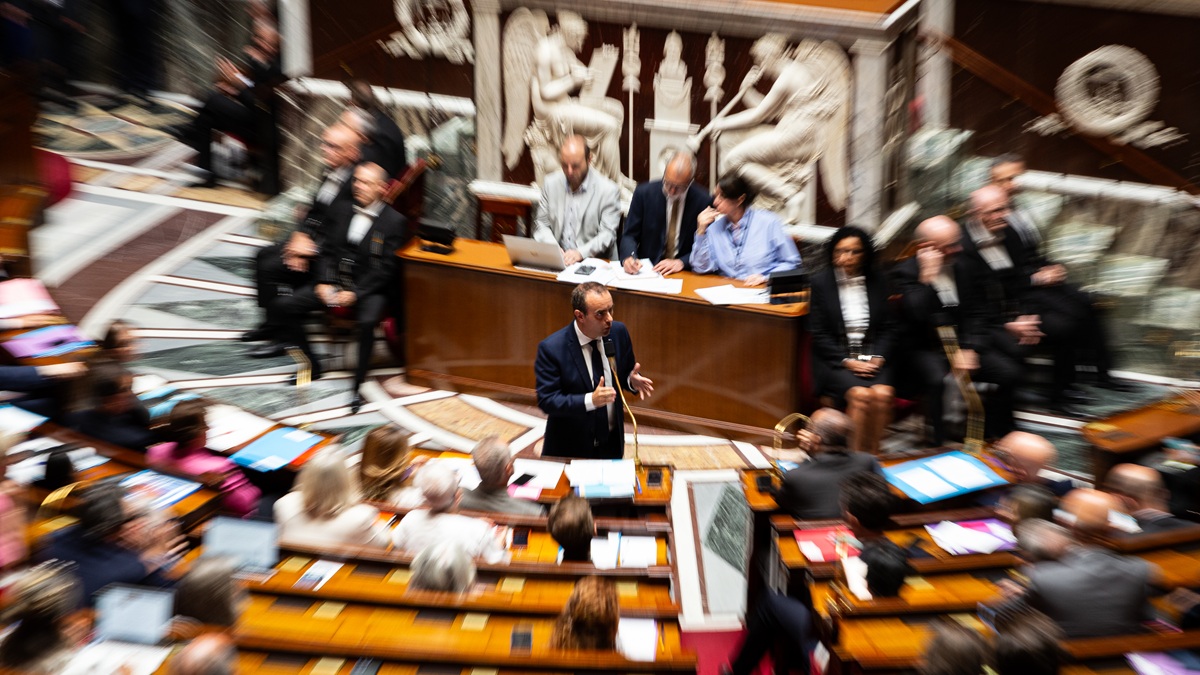 Парламент Франции принял закон о запрете соцсетей лицам до 15 лет