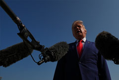 Трамп пригрозил хуситам военной силой в случае продолжения их атак в Красном море