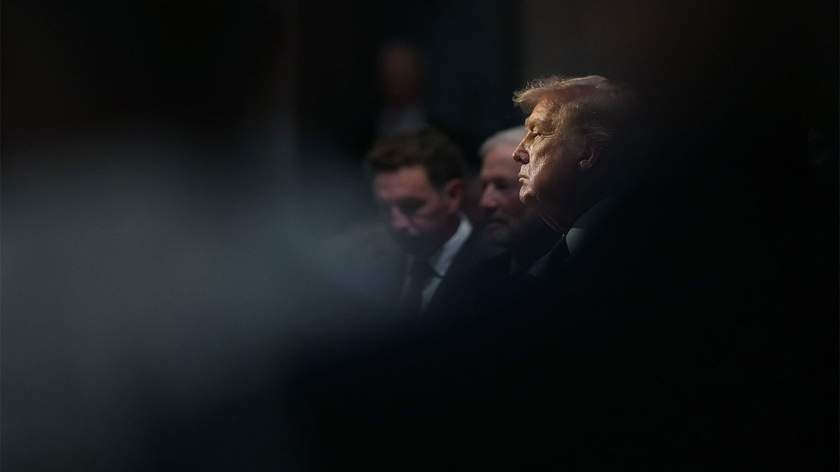 Трамп анонсировал удары по Ирану в ответ на обстрел базы США в Иордании