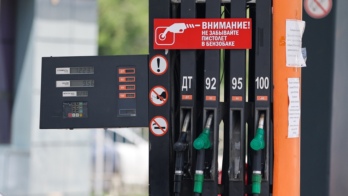 Топливо в Севастополе в понедельник будет продаваться по QR-кодам и свободно