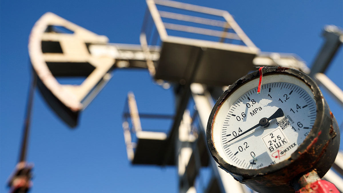 Нефть Brent подешевела до $83,22 за баррель