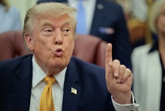 Трамп заявил, что США не позволят Ирану взимать плату за проход через Ормуз