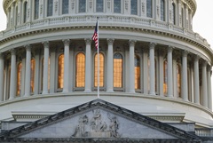 В Сенате США приостановили ускоренное рассмотрение санкционного пакета против РФ